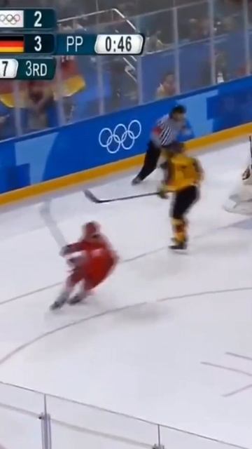 ТА САМАЯ ШАЙБА НИКИТЫ ГУСЕВА НА ОЛИМПИАДЕ 2018?! #shorts смотреть онлайн