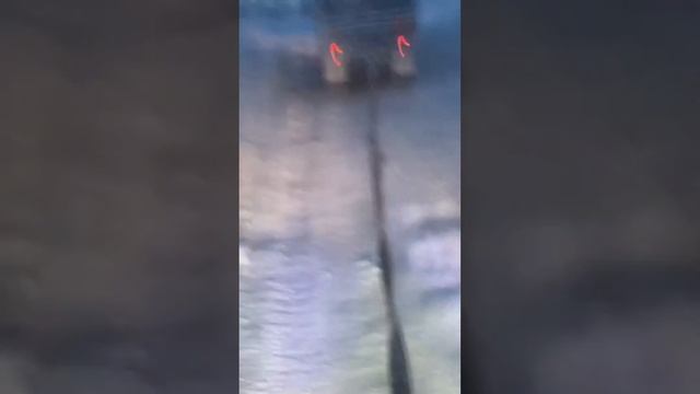 Помогаем подняться КАМАЗу 8/8 с прицепом. смотреть онлайн