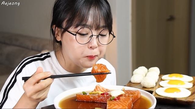 이거 제대로 밥도둑이네🧡 연어장 먹방 Soy Sauce Marinated Salmon Mukbang ASMR