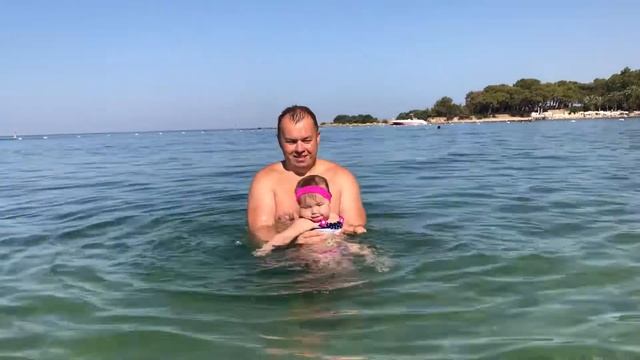 Утренняя прогулка к морю и купания смотреть онлайн