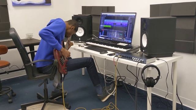 In The Studio Converting Garage Band Tracks to Studio One смотреть онлайн