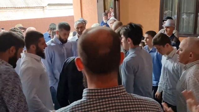 Долинское 15-й Мол Совхоз, 2-е Отделение, Зуькар Мюриды Митаевцы, Сайд-Мохьмад доьзалехь 1 часть смотреть онлайн