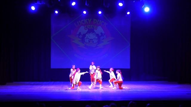 Time To Dance | Lucky Small Group | INSIDE Dancing Center смотреть онлайн