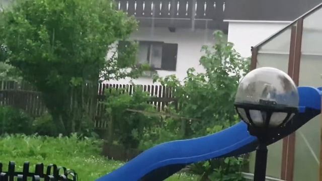 Шум дождя ... смотреть онлайн