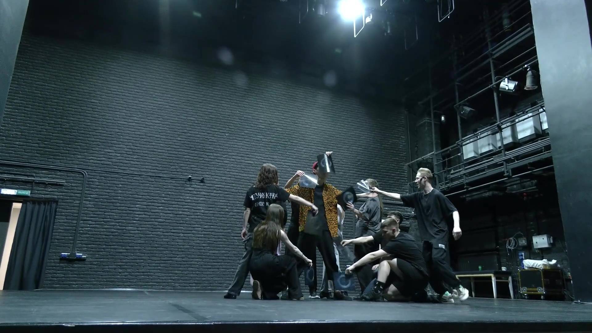 Культурная афиша: Стиляги из Йошкар-Олы; Эхо предков смотреть онлайн