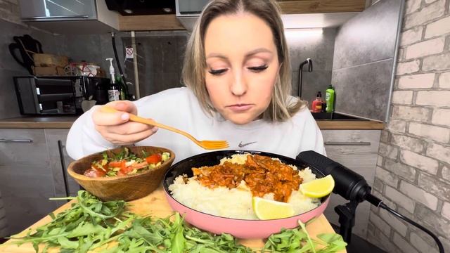 Мукбанг/Карри с рисом🍚🍛Отвечаю злостным дамам!😡👿