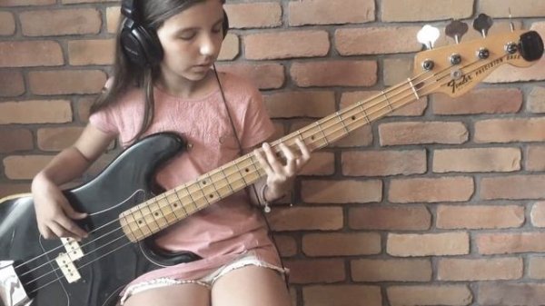 STEVIE WONDER - SUPERSTITION - BASS COVER (WITH TAB)