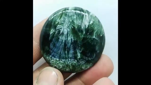 Серафинит (Клинохлор) смотреть онлайн