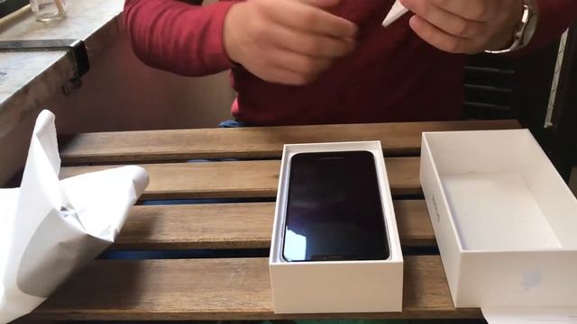 Распаковка iPhone XS Max смотреть онлайн