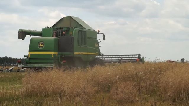 Підприємство ДФУ АГРО - відбирає врожай в пайовиків на Житомирщині