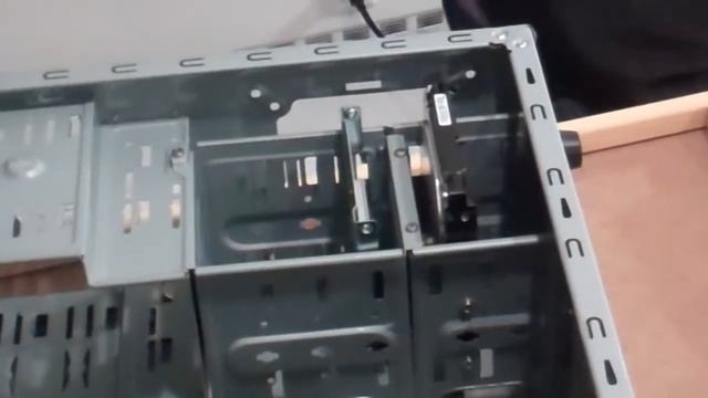 How to Build A Computer Part 3 SSD and Motherboard смотреть онлайн
