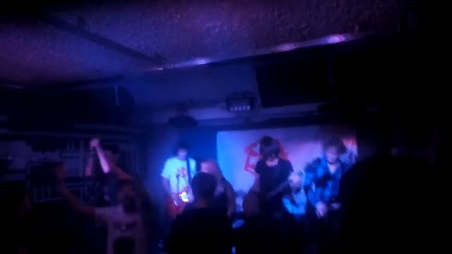 Seven Ways Till Sunday смотреть онлайн