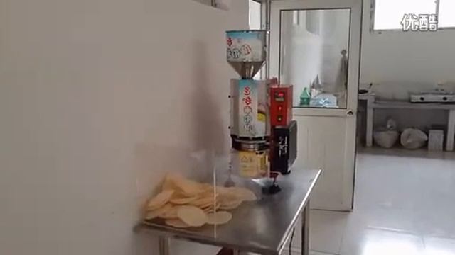 Крекеры круглые хлебцы на автомате, машинка для малого бизнеса.