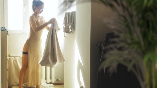 ❤️ Transparent room cleaning with Tina in a long dress