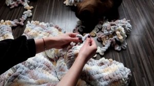 Вяжем ОГРОМНЫЙ плед с рукавами из Alize Puffy | Плед из Ализе Пуффи своими руками ПОДРОБНОЕ ОПИСАНИ