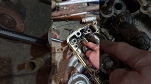 ваз 2104 троит первый цилиндр- свеча в масле