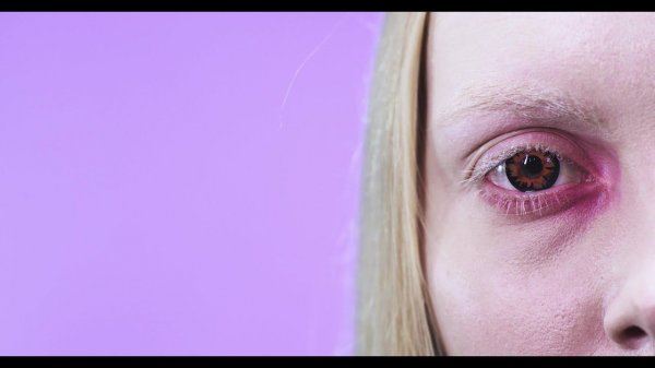 Fashion experimental music / beautiful women