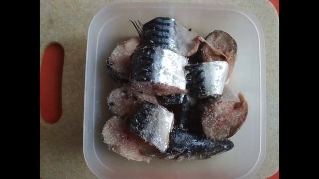 Солёная скумбрия за 2 минуты. смотреть онлайн