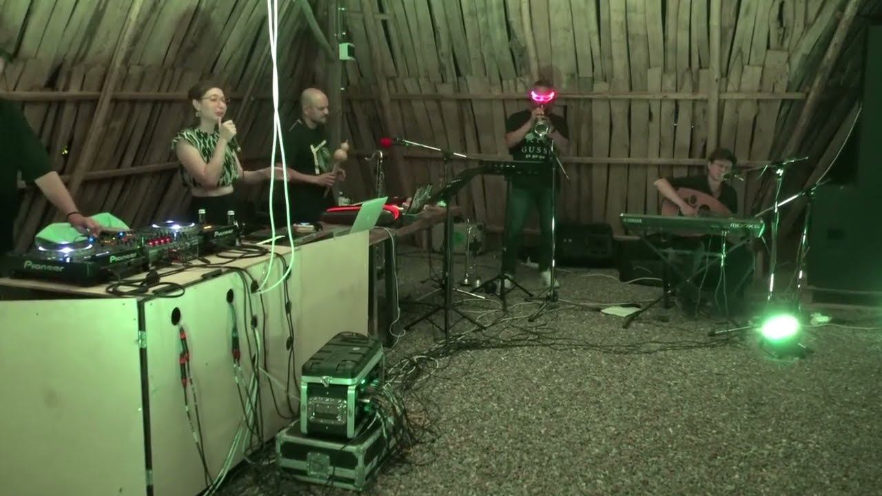 Jam session as part of the Samsara Music lab смотреть онлайн