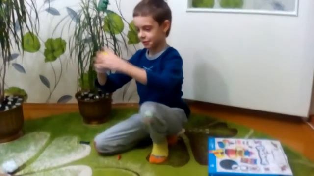 Слаживание человечка-смешарика из банчемс! смотреть онлайн