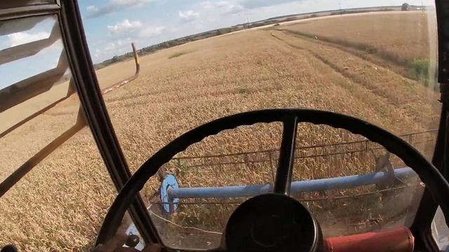 Восстановили разобранный комбайн.Обкатываем смотреть онлайн