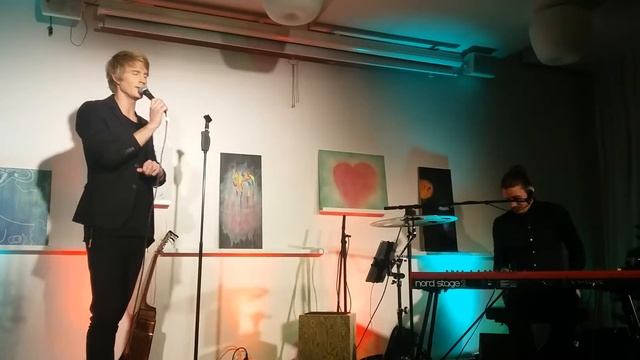 Erik Linder - Jul jul strålande jul & Ave Maria @ Tyresö смотреть онлайн