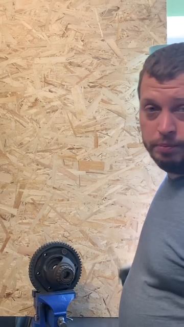 Что делать, когда с помощью гаечного ключа не получается сорвать болт? смотреть онлайн