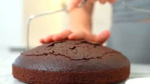 Шоколадный ПИРОГ на КИПЯТКЕ! Без молока, сметаны и сливочного масла! Очень вкусный простой рецепт