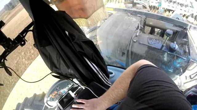ОСЕНЬ В ПОЛЕ смотреть онлайн