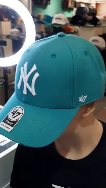 Бейсболка классическая с изогнутым козырьком '47 Brand MVP SNAPBACK New York Yankees Rattle Teal смотреть онлайн