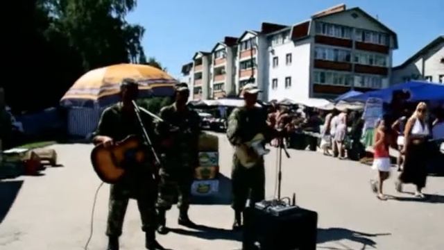 Elatma, concert on the market. A song about the war in Afghanistan -black tulip. смотреть онлайн