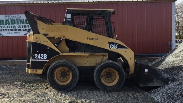 Caterpillar 242B Skid Steer Loader!