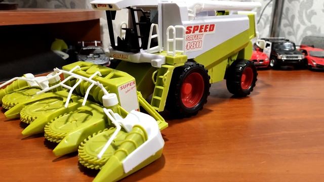 Обзор комбайна CLAAS  | Обзор игрушки | Европейский комбайн CLAAS
