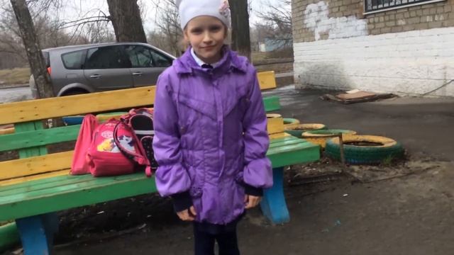я аян моя подруга хотела украсть мой рюкзак 🎒 и сменку смотреть онлайн