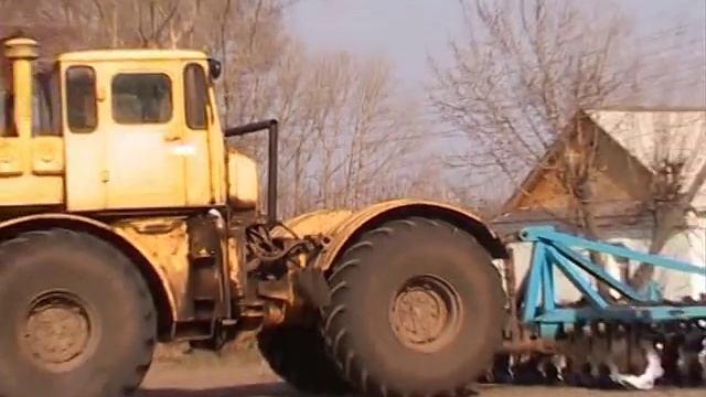 2006.05.01 Опечатанная техника на стоянке Лямбирского РОВД смотреть онлайн