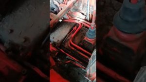 T-25 снял кабину. Проблема с тормозом правой стороны.