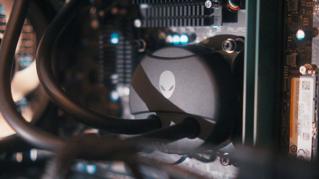 Prebuilt vs. Custom Gaming PCs - Which is Better? смотреть онлайн