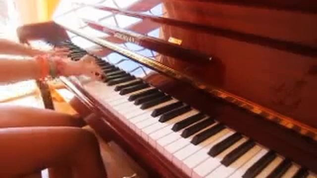 Nicky Romero & NERVO - Like Home ( Piano cover) by Eva Moreno. смотреть онлайн