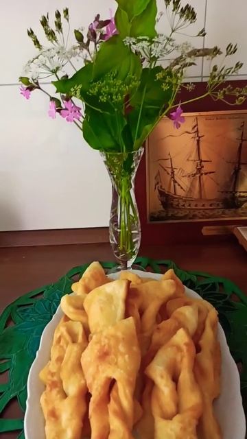 А вы любите хворост.