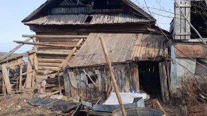 Разбираем деревянный пристрой!