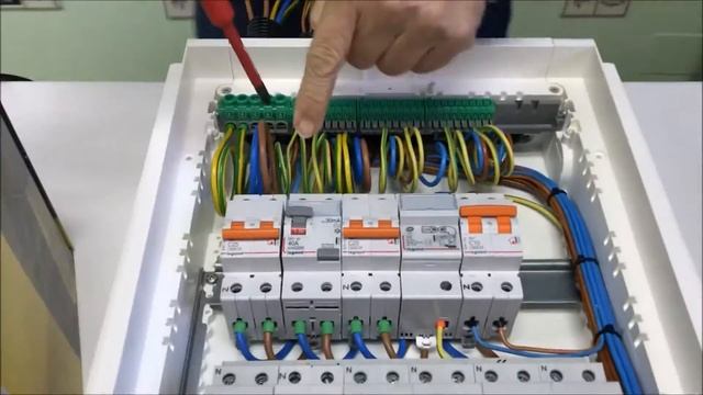 Destornillador Profesional multipuntas asilado DVE 1000 V смотреть онлайн