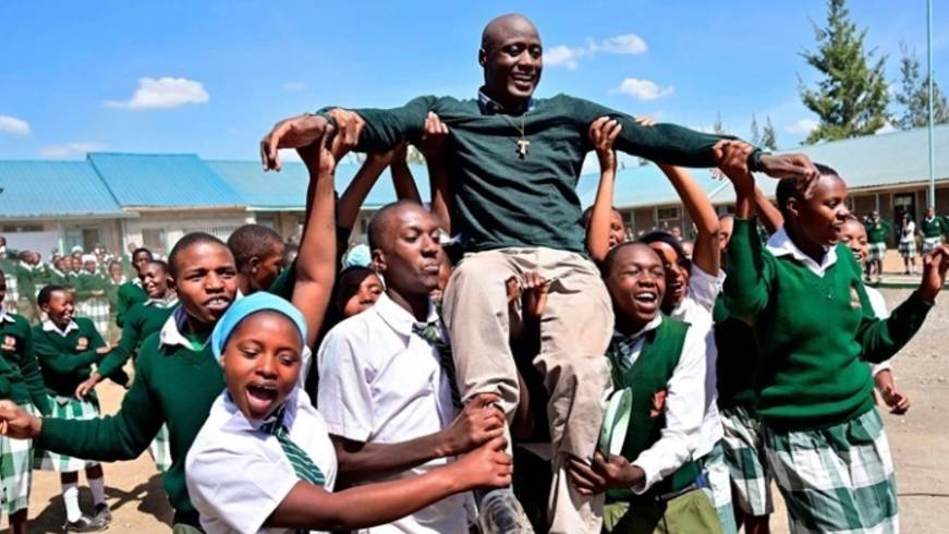 Сельский учитель из Кении получил 1 миллион долларов смотреть онлайн