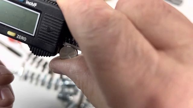My Review Of The Original Thread Checker. Standard-Metric Bolt and Nut Size Checking Tool смотреть онлайн