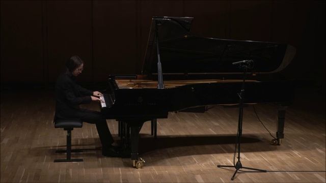 Ф. Шопен. Этюд № 1. Ор. 10. Исп. Ярослав Марков смотреть онлайн