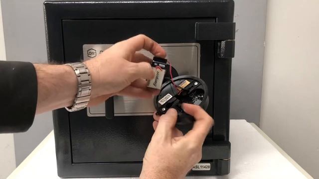 Dominator HS-1 Safe battery change смотреть онлайн