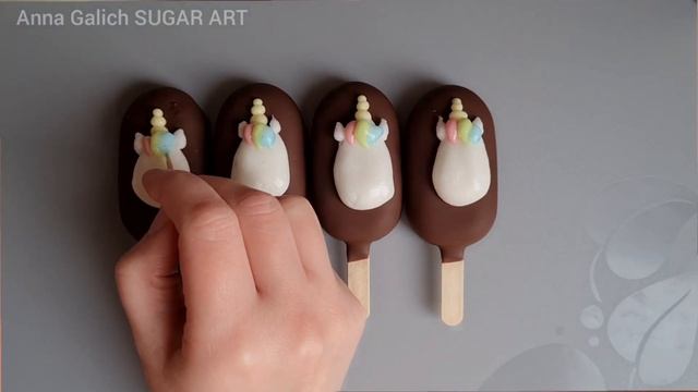 Marshmallows Unicorn. How To Decorate Cakesicles At Home