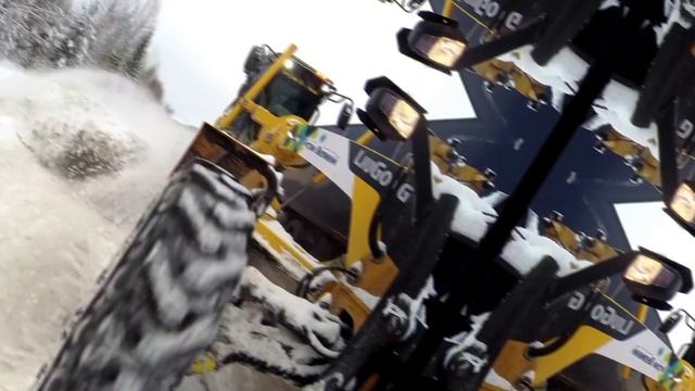 грейдер LuiGong 4215D работа по обочине смотреть онлайн