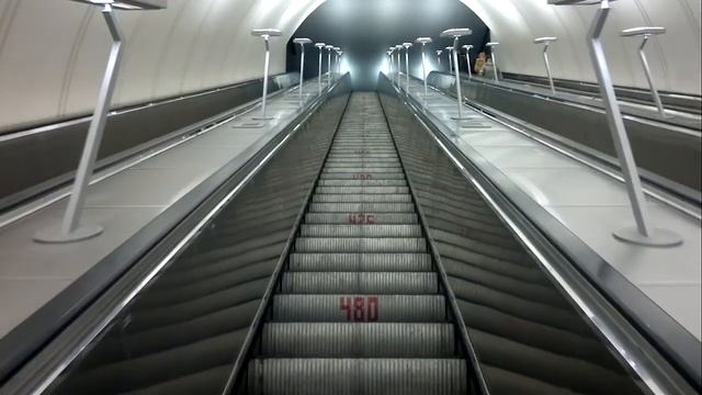 эскалатор станция Достоевская смотреть онлайн