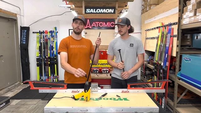 Swapping your Ski Pole Baskets смотреть онлайн