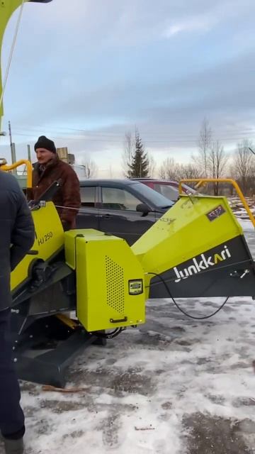 Зачем Бабушкин ковер на тракторе ? смотреть онлайн